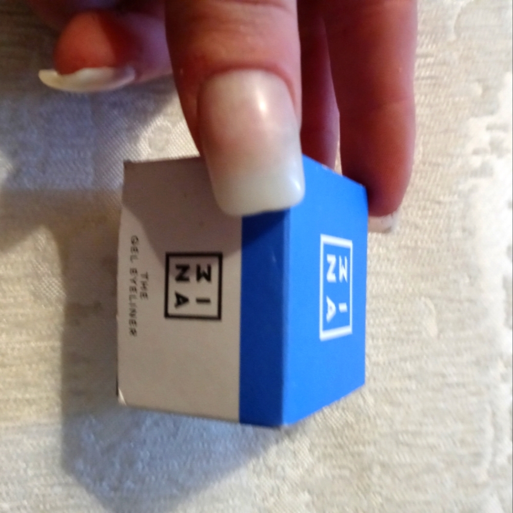 3INA gel eyeliner blue